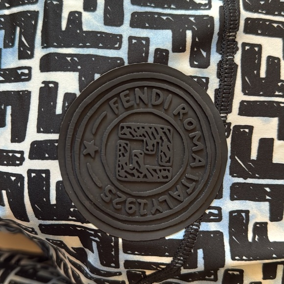 Fendi Set - Picture 2 of 6